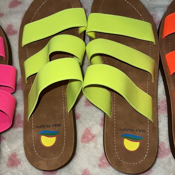 Slides - Picture 3 of 4